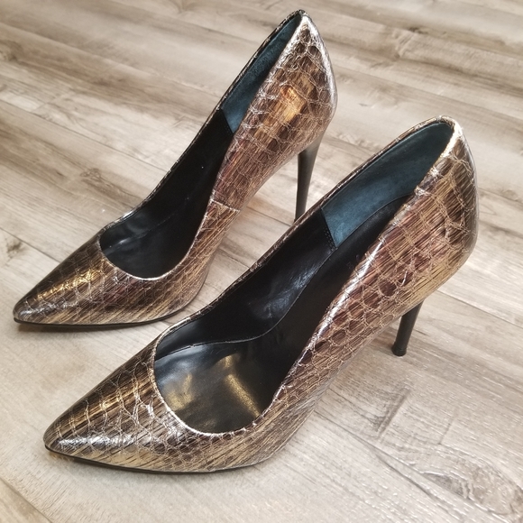 DMSX Donald J. Pliner Shoes - DMSX Donald J. Pliner metallic stilettos size 8.5